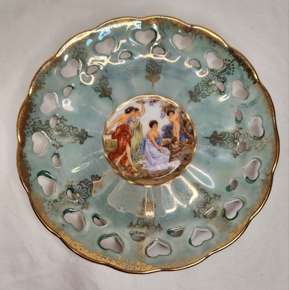 Mismatched L'amour Maidens Saucer Plate